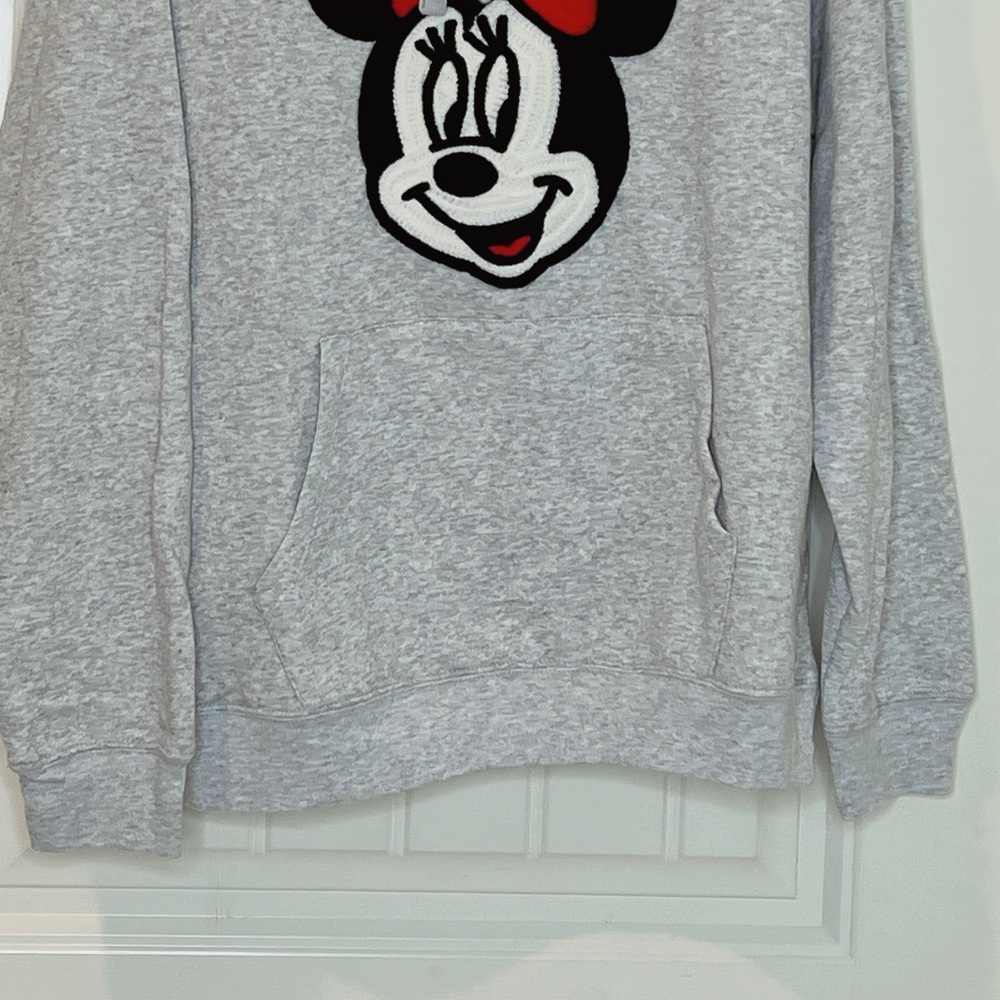 NWT Disney Minnie Mouse Licensed Hoodie Crochet Patch Sweatshirt Heather Grey L - Picture 6 of 6